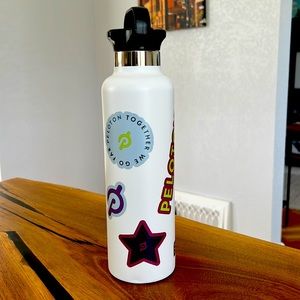 NWOT Peloton 25 oz sticker water bottle - h2go
